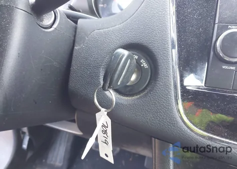 2011 Chrysler 200 Touring из США, поврежденный, VIN 1C3BC1FB6BN619016